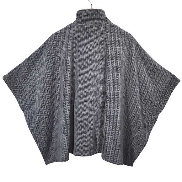 LL Bean Gray Herringbone Fleece Zip Front Cape Poncho Top Womens Size Small - Picture 3 of 13